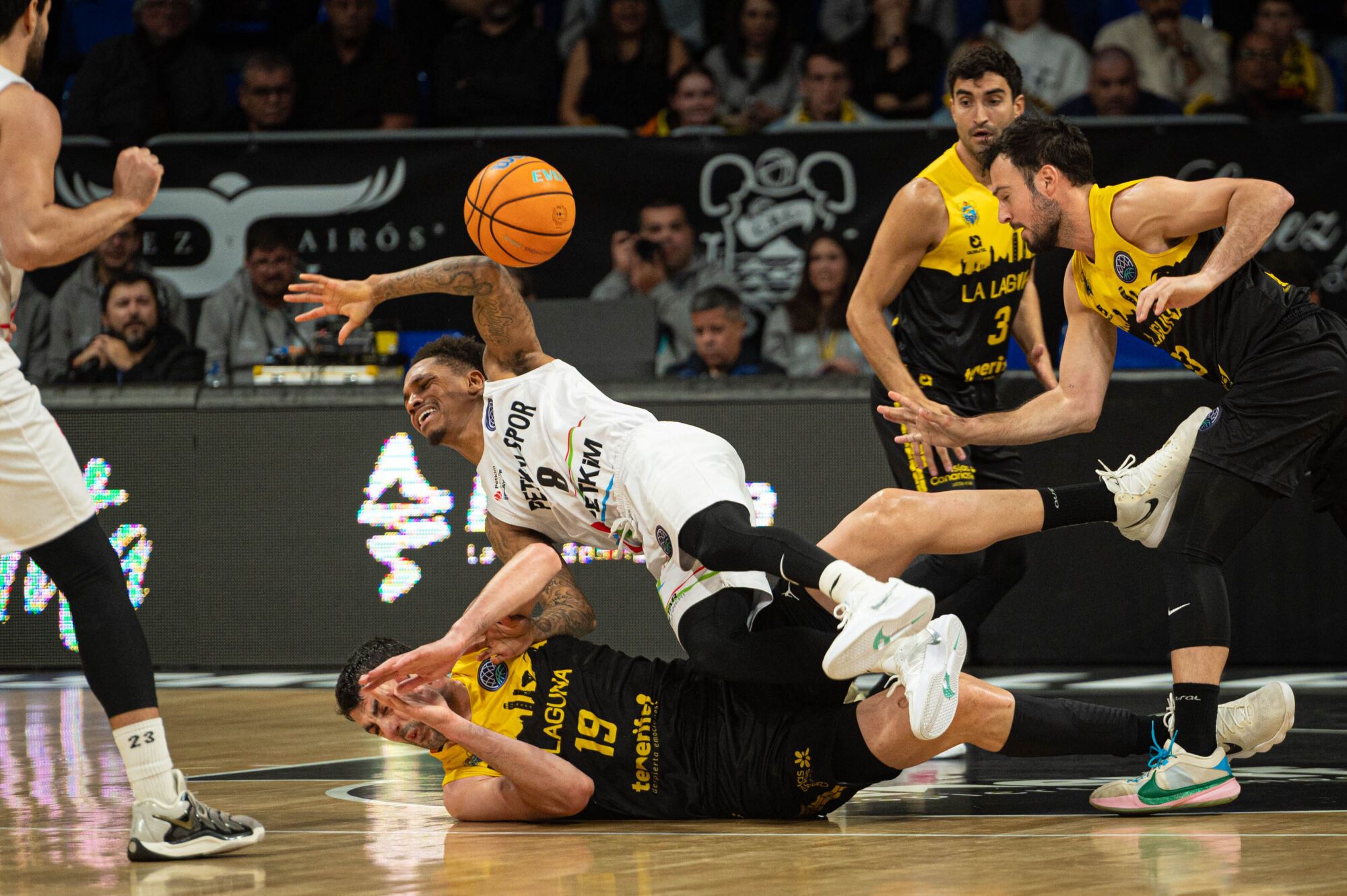 Partido La Laguna Tenerife - Aliaga Petkim Sport del Round of 16 de la BCL  | 04/03/2025 | Fotógrafo: Rafael Arturo Jiménez Rivero