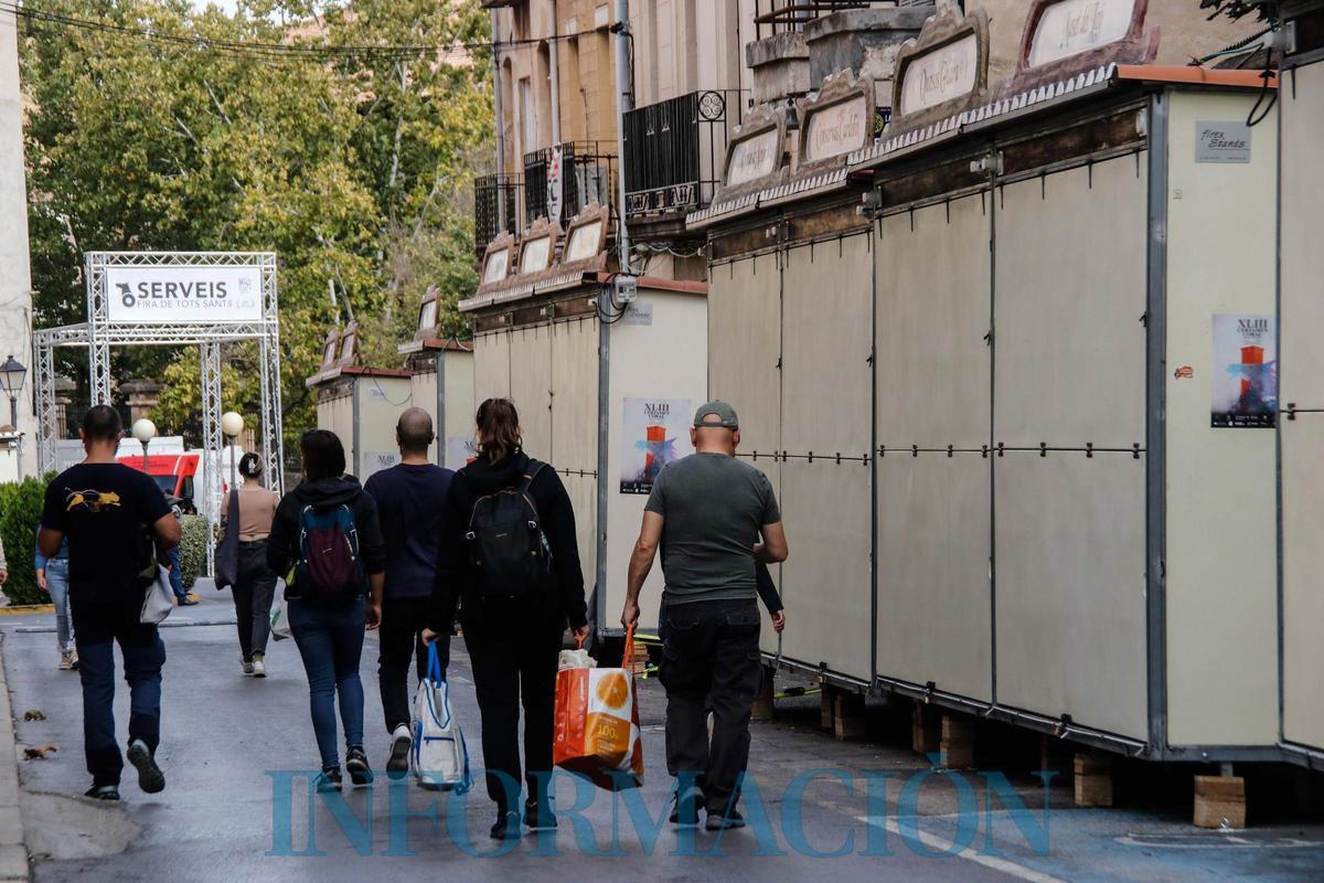 El viento obliga a suspender la Fira de Tots Sants de Cocentaina