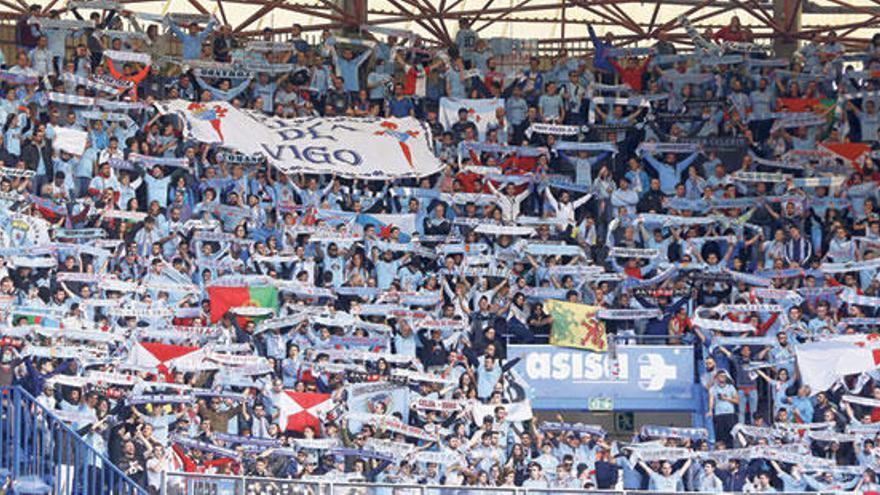 Si estuviste en el estadio de Riazor búscate en la gigafoto de farodevigo.es