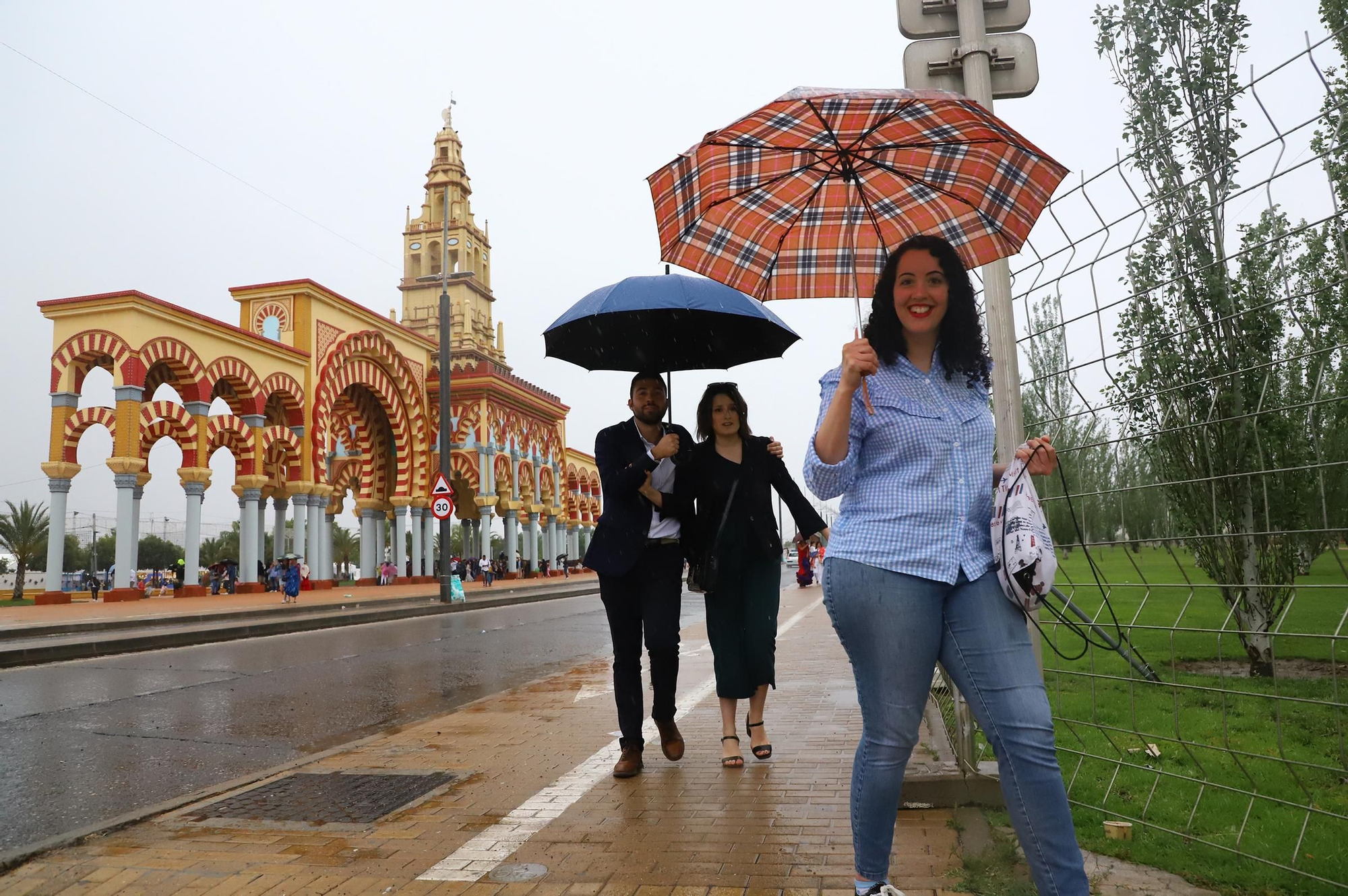 El primer día de Feria marcado por la lluvia
