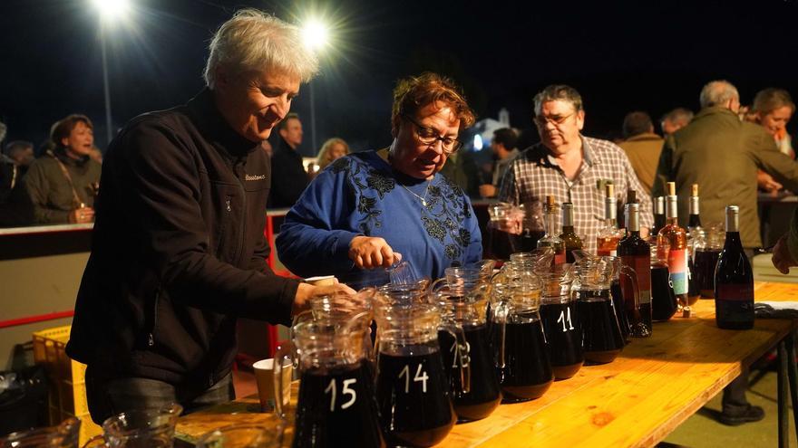 Vino payés, sobrasada y rock en Sant Mateu: no hace falta nada más