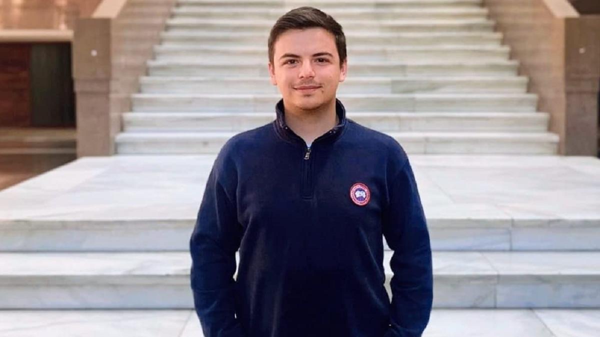 Arnau López Guitart, en la facultad de Medicina.