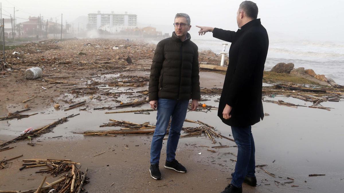 Visita del conseller de Política Territorial Arcadi España a Cullera, tras el temporal Gloria.
