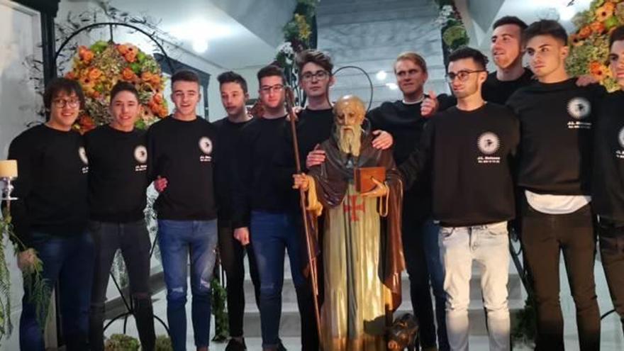 Celebración de Sant Antoni con el traslado del santo