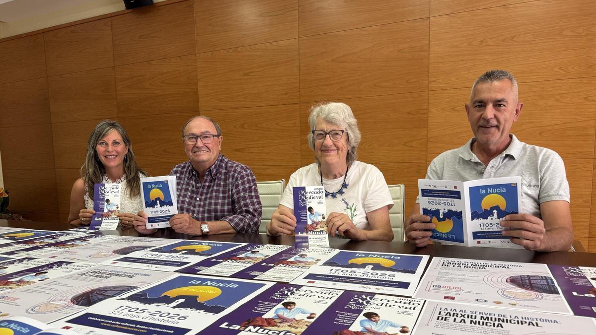 Elvira Geurts, coord. Mercado Medieval, Pedro Lloret, concejal Cultura, Gemma Márquez, concejala Turismo y Cristóbal Llorens, concejal Fiestas.