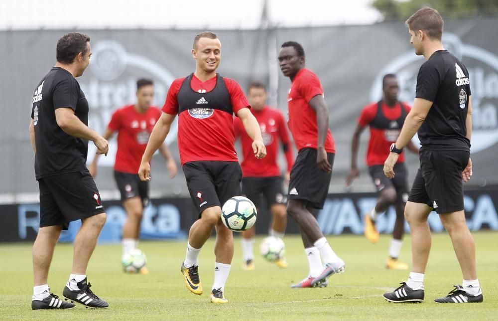 Unzué diseña el once ante el Betis