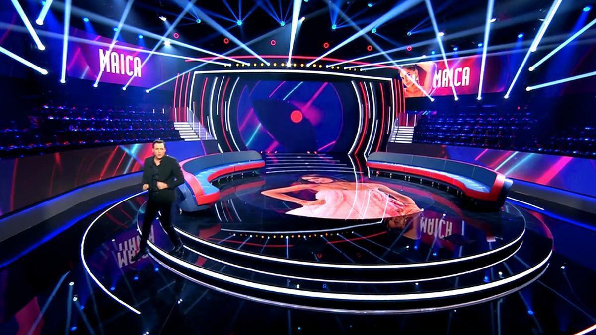 Ion Aramendi en el plató vacío de 'Gran hermano'