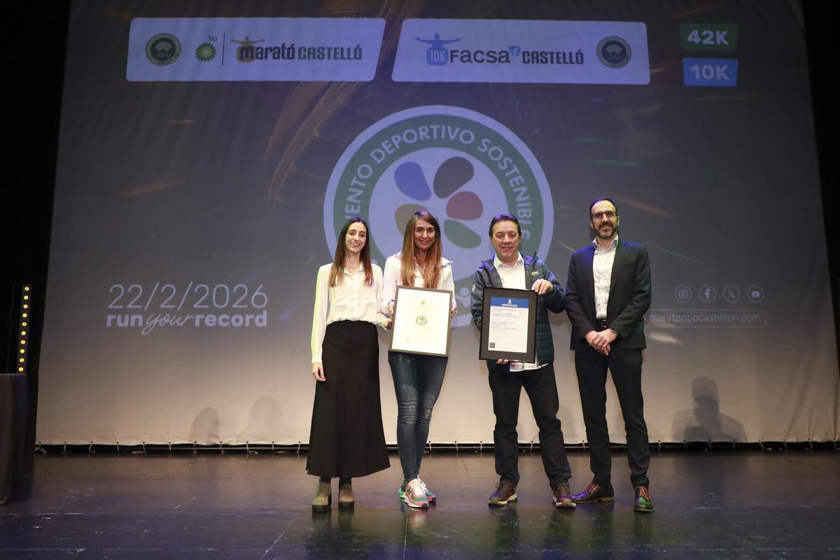 Entrega, en el Teatro Raval, del Sello de Evento Deportivo Sostenible del Comité Olímpico Español.