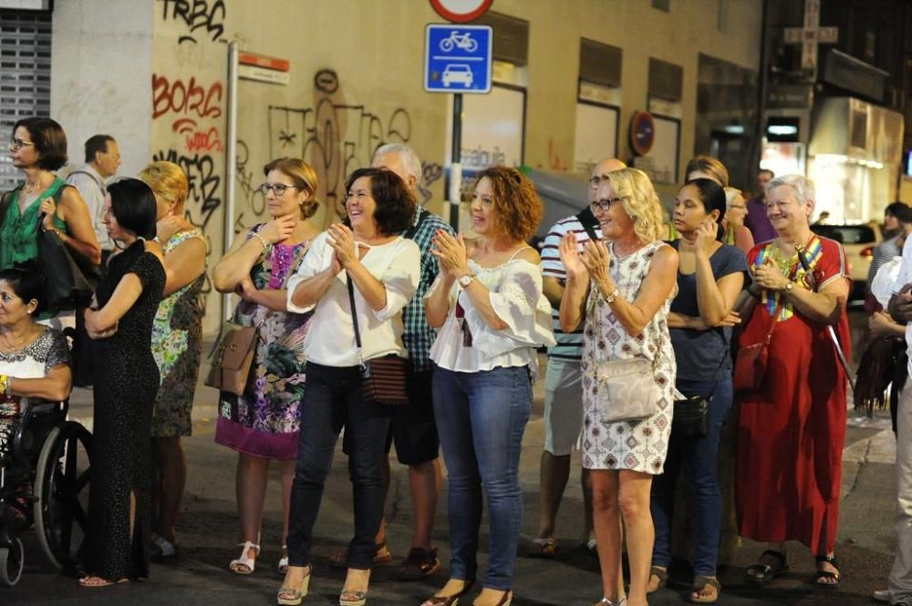 Desfile de Moros y Cristianos por las calles de Mu