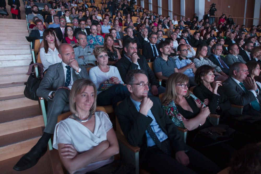 Las principales autoridades, empresarios y miembros de la sociedad civil acudieron al evento.