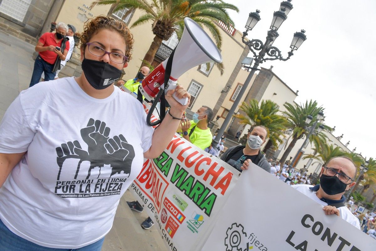 Manifestación de empleados municipales para exigir que los hagan fijos