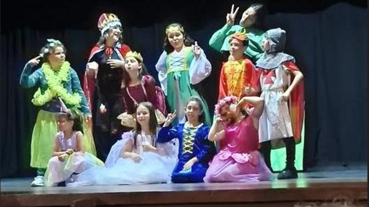 Neix un grup de teatre infantil a Sant Joan de Vilatorrada amb el nom «Gallifetes»