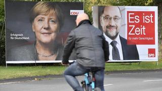 Merkel aguarda plácidamente su cuarta victoria electoral