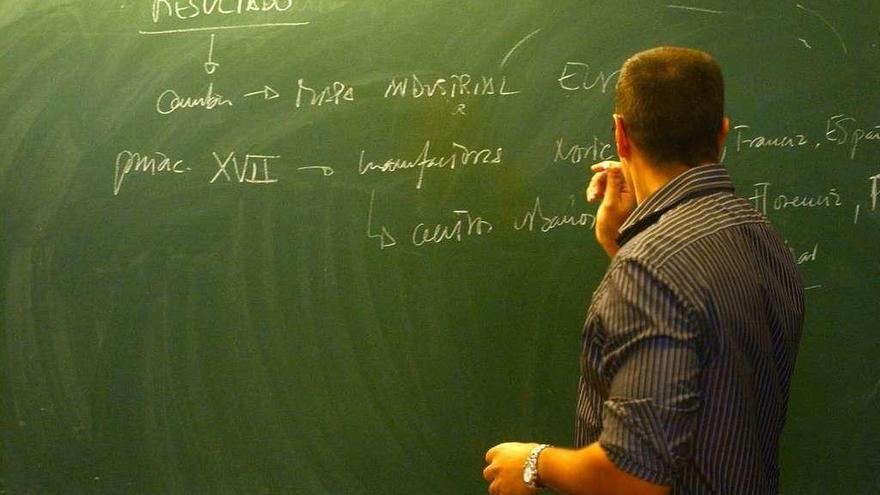 Uno de cada tres profesores universitarios de Galicia se jubilará en la próxima década