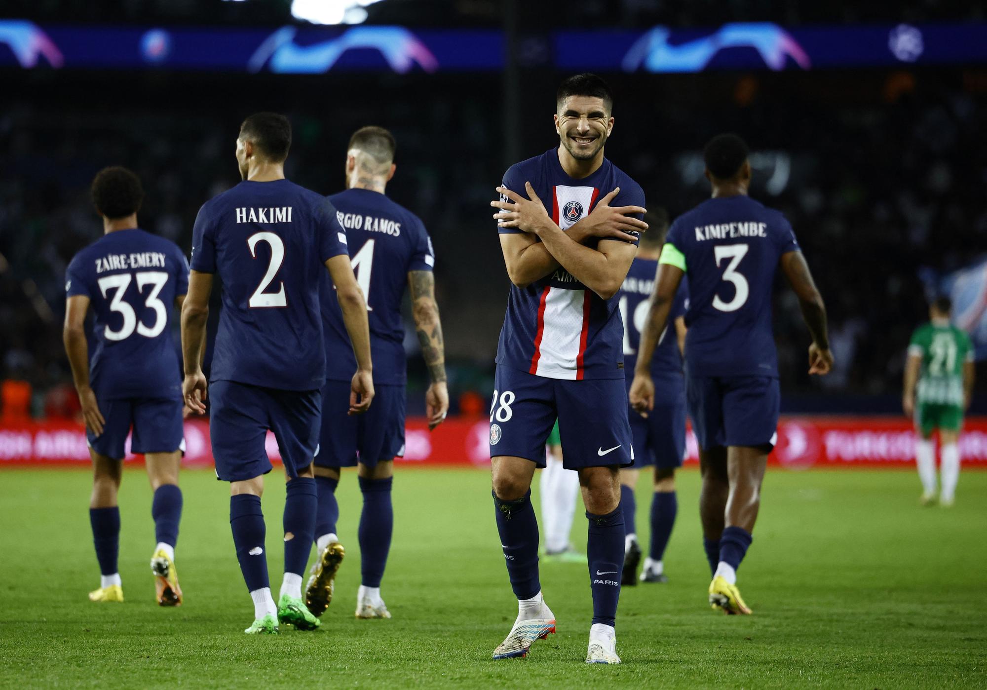 Así ha sido la celebración de Carlos Soler tras su golazo Champions con el PSG