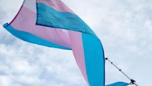 Viatjar fins a Barcelona perquè es compleixi la llei trans aragonesa: "Si s’ha de tornar a operar, prefereix morir-se"