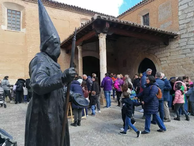 GALERÍA | Toro implica a los más pequeños en su Semana Santa