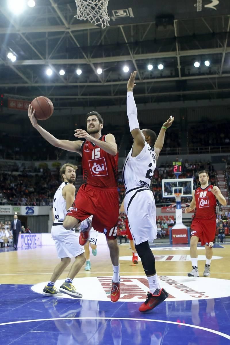 Las mejores imágenes del triunfo del CAI Zaragoza sobre el Trento (85-83)