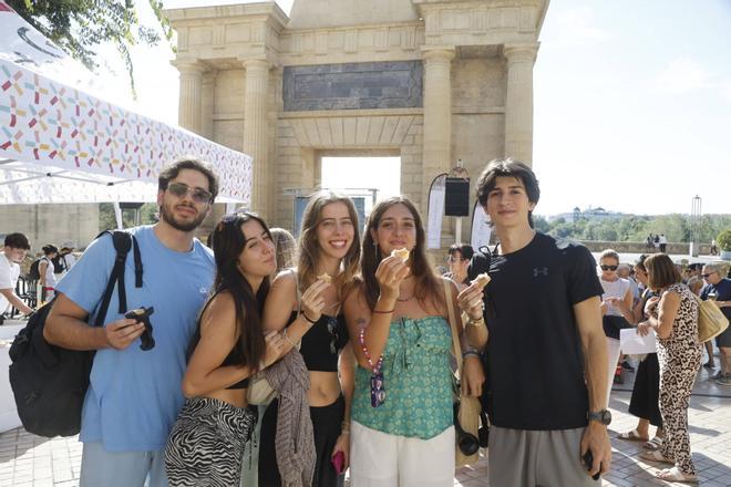 Miles de visitantes de todo el mundo disfrutan del Día Mundial del Turismo en Córdoba