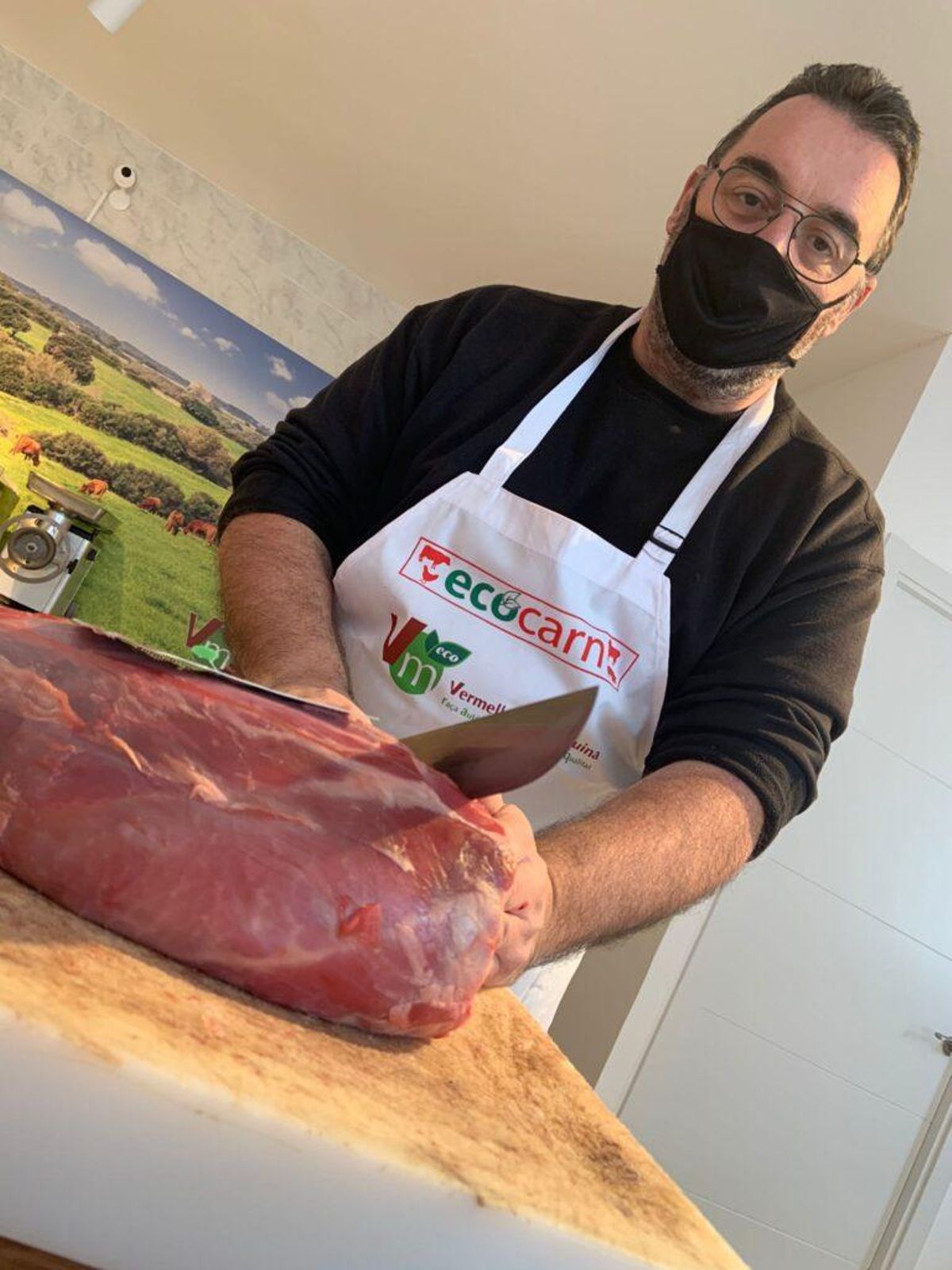 Unverpacktes Bio-Fleisch beim Ecomercat Ciutadella.