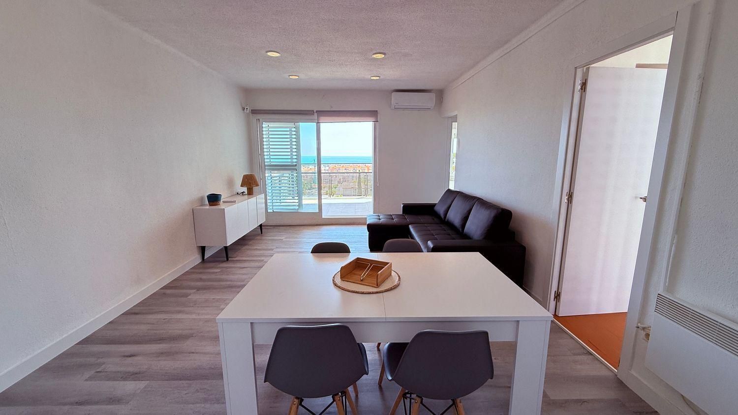Galería de fotos: En venta un apartamento con piscina en uno de los pueblos más bonitos de España por 155.000 euros
