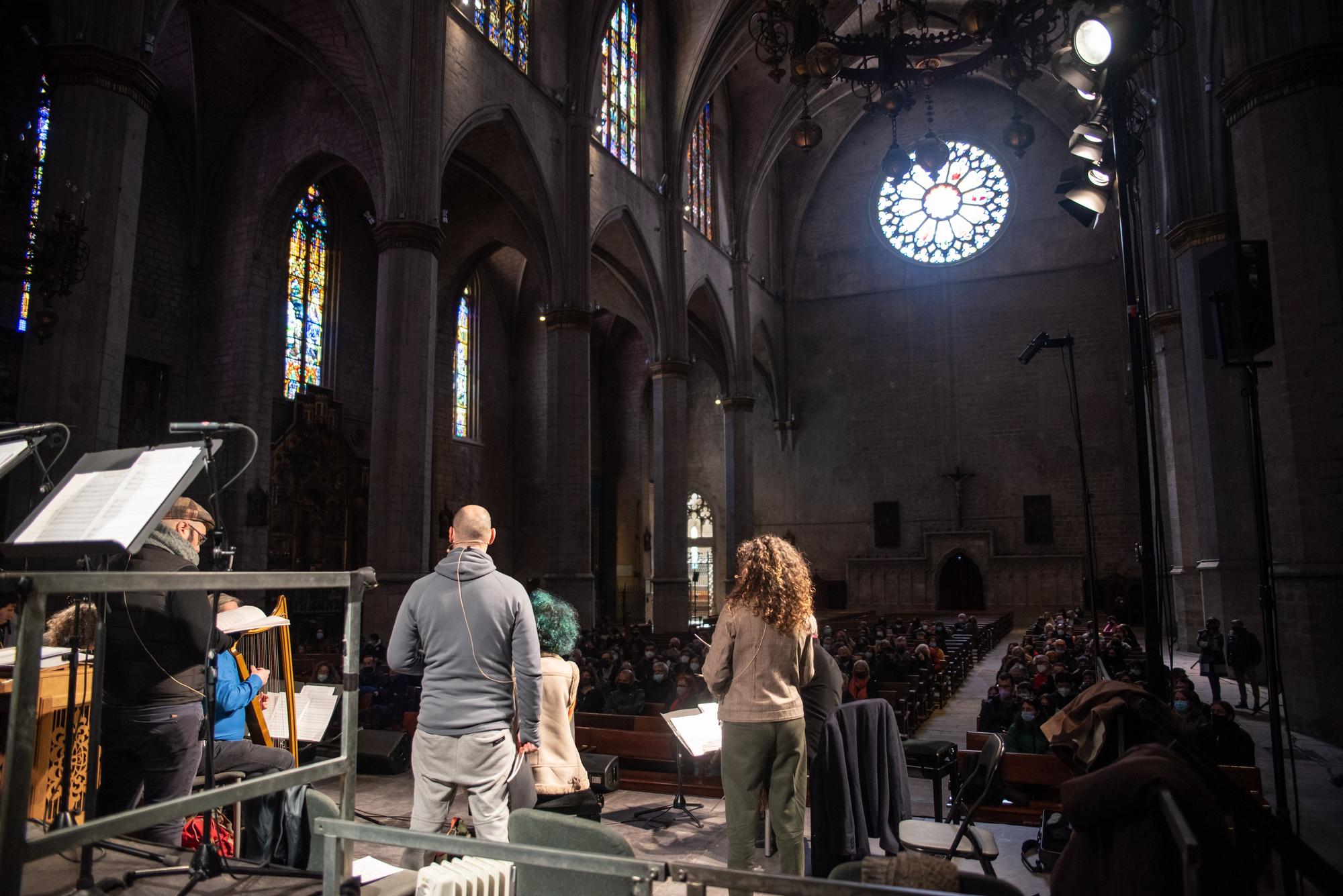 L'assaig previ al concert de Savall a la Seu de Manresa, en fotos