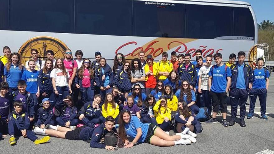 Los corveranos lucen su balonmano