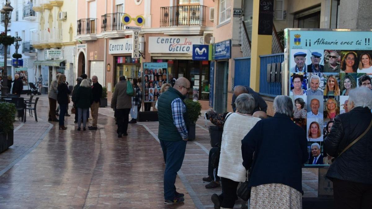 La exposición se puede contemplar en la calle Málaga.