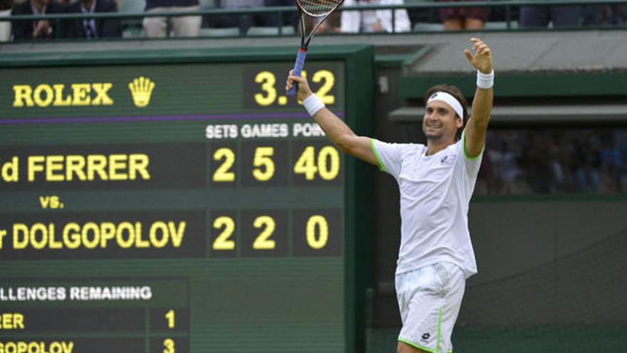 Ferrer festeja su pase a octavos.