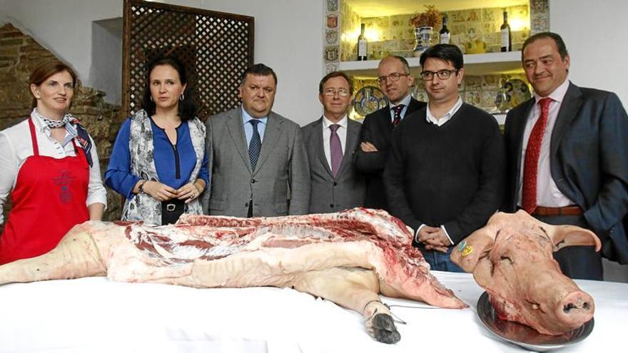 Al pan, pan y al cerdo...