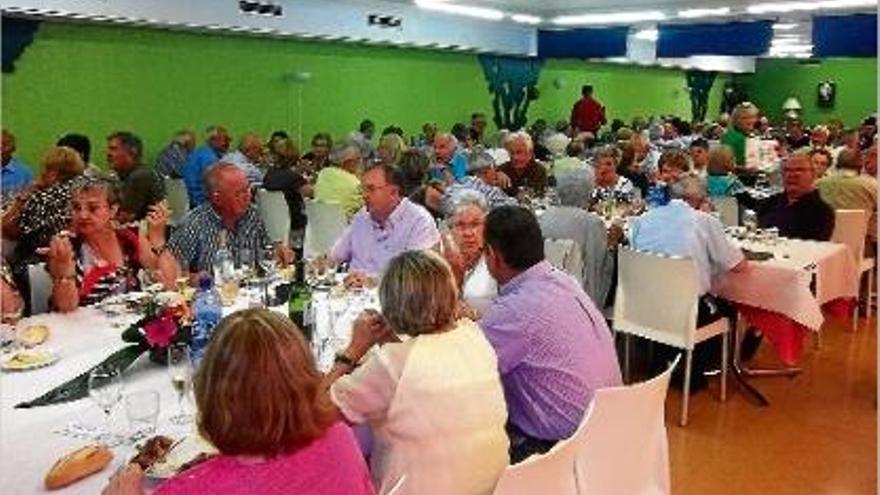 El Casal de la Gent Gran de Banyoles celebra 39 anys