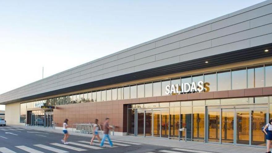 Vídeo | El nuevo contrato aéreo flexibiliza los horarios de los vuelos a Madrid y penaliza los retrasos