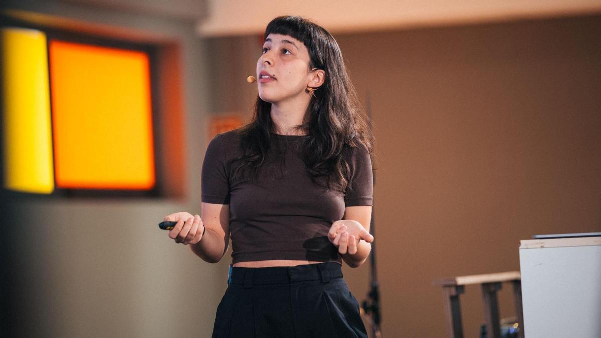Marina G. Canedo: «É normal que a xente queira ser influencer se ao que máis tempo lle dedica é ás redes sociais»