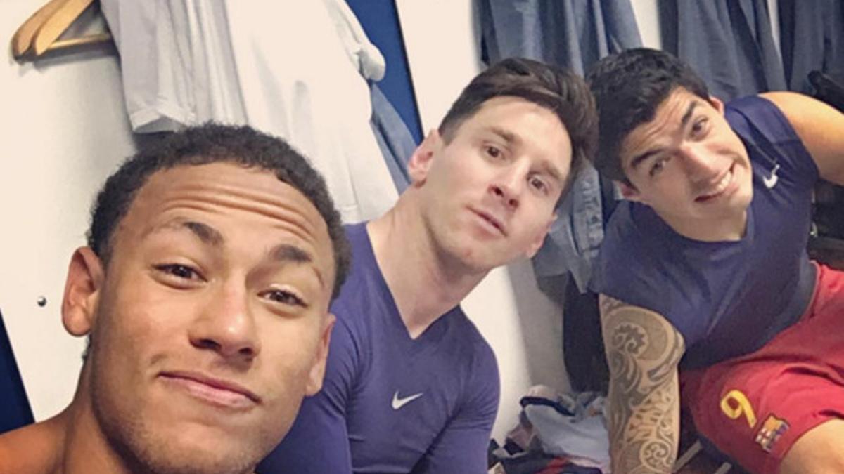 Neymar, Messi y Suárez, en el vestuario del Bernabéu