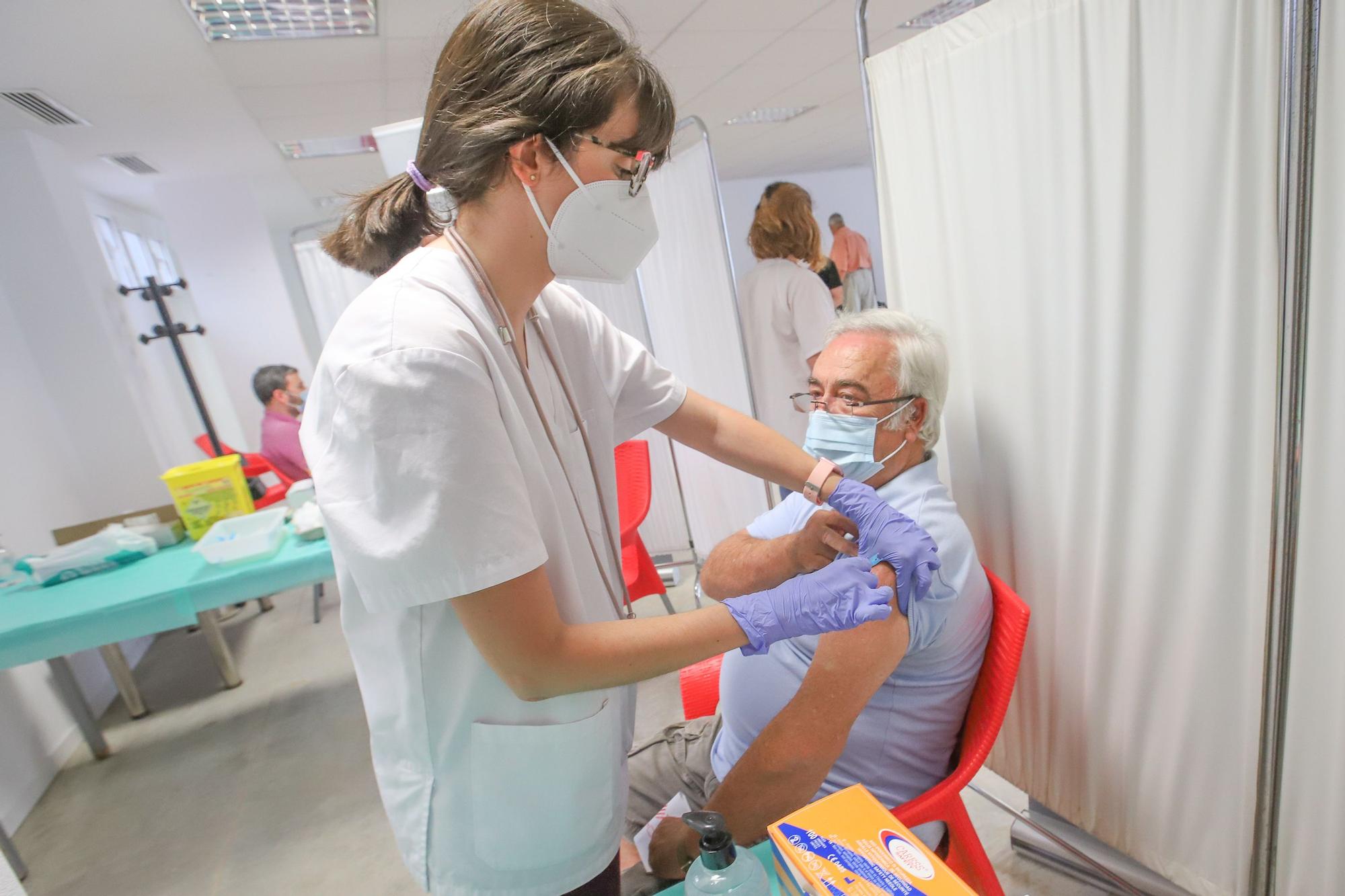 Arranca la vacunación masiva en la Vega Baja