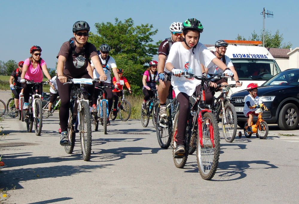 La Decabike reuneix uns 300 amants de la bici a Manresa