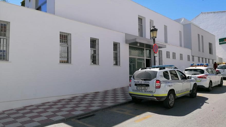 Tres nuevos agentes toman posesión como policías locales de Alhaurín el Grande