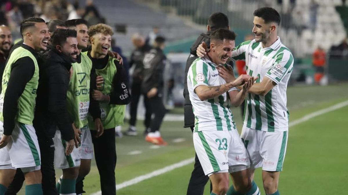 Los cordobeses celebra uno de sus goles