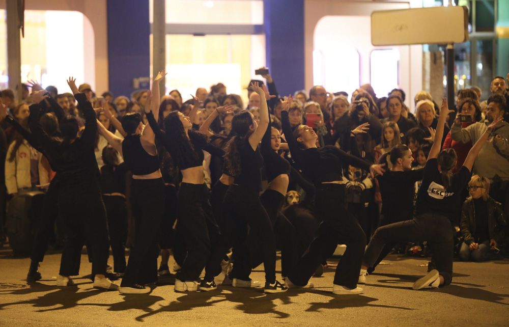 Sagunt grita contra la violencia machista el 25N