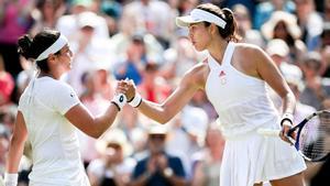 Muguruza ensopega a Wimbledon