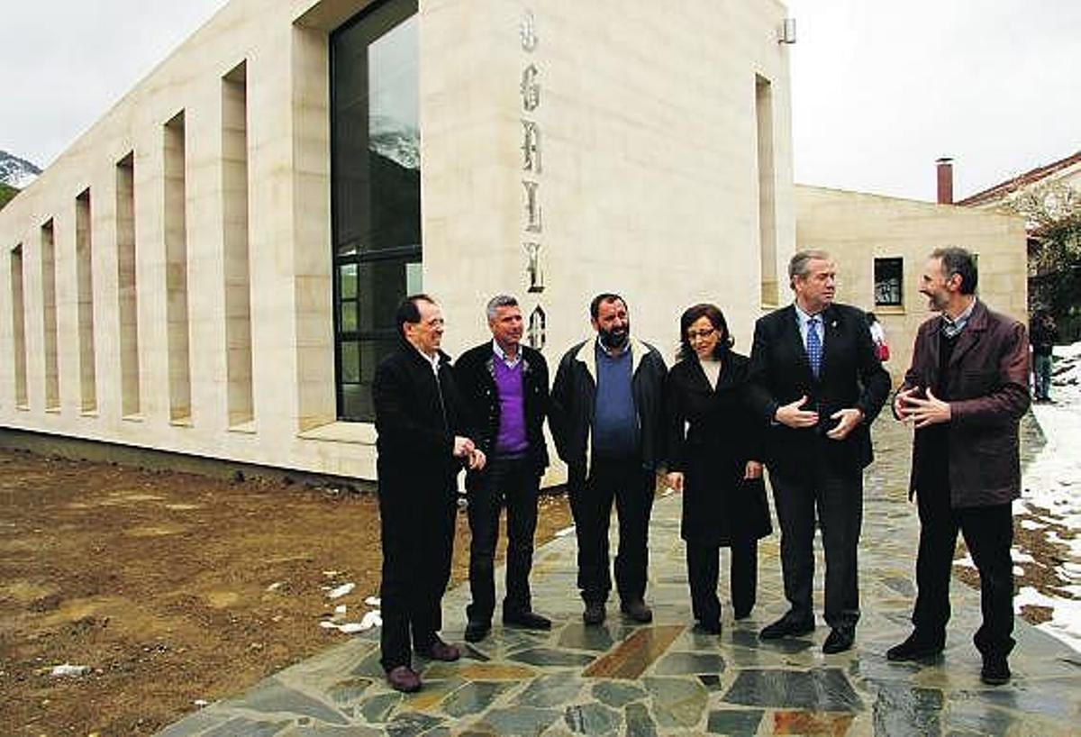 La Casa del Urogallo se inaugura vacía