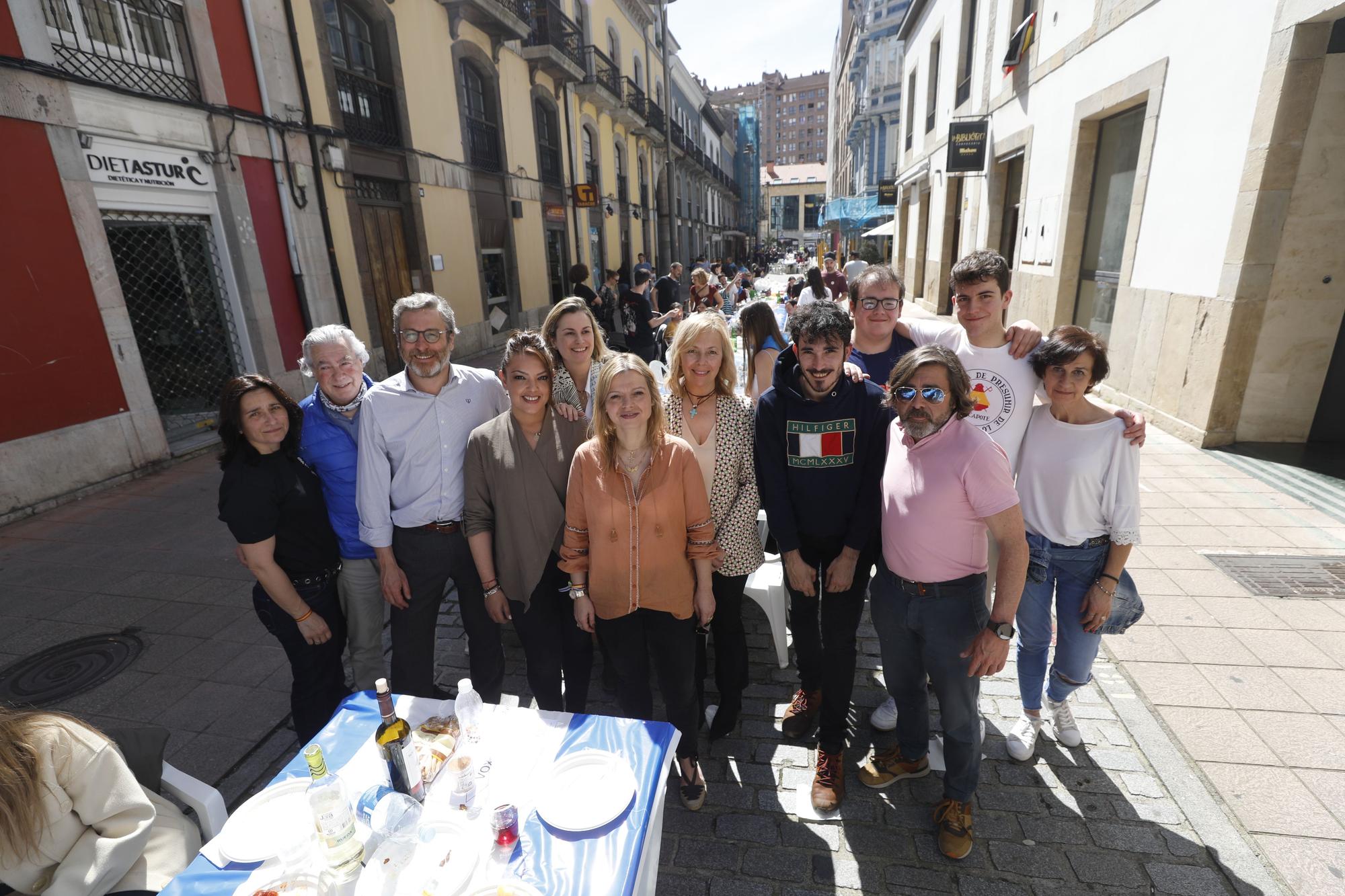 El escaparate político de la Comida en la Calle de Avilés