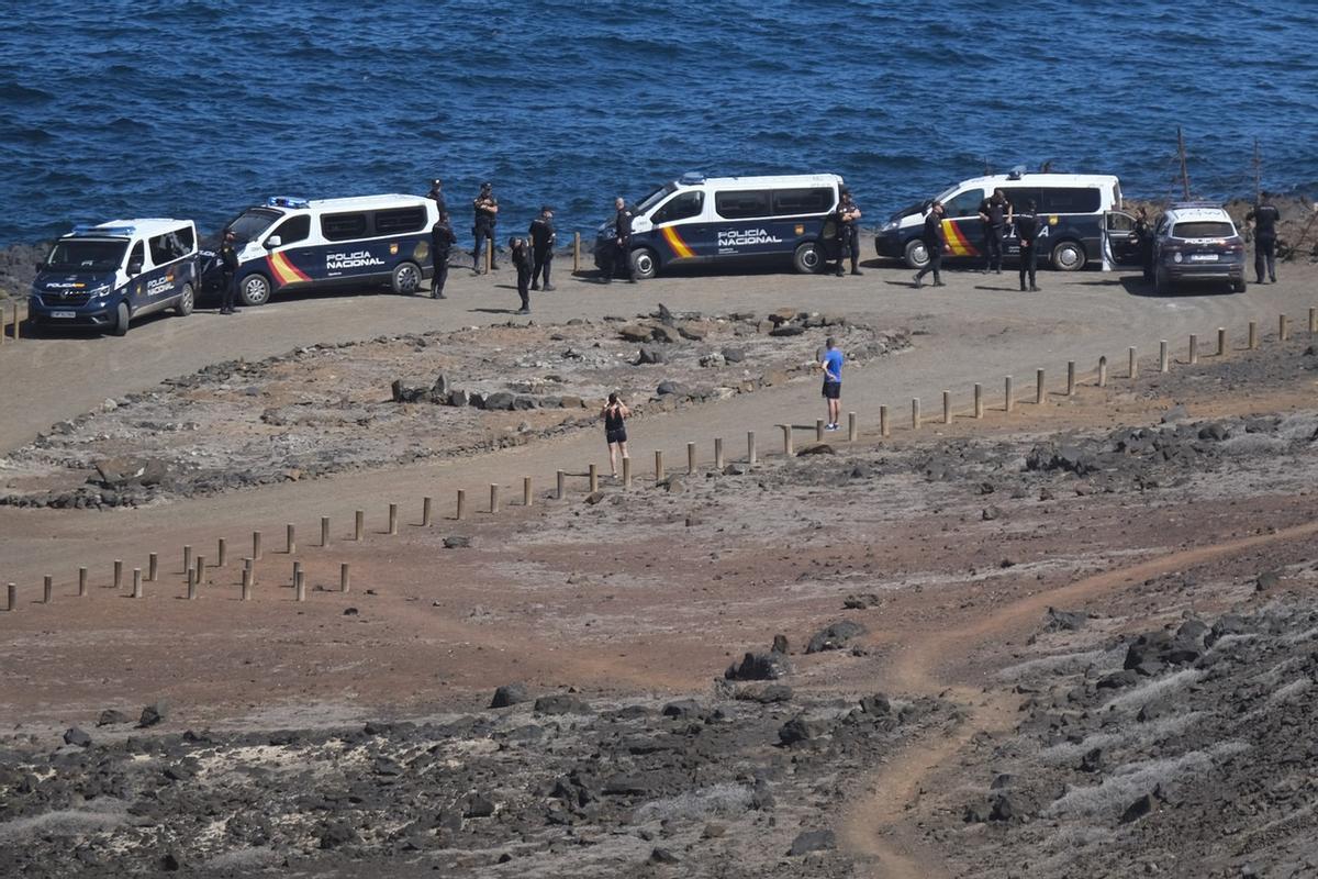 Siguen las labores de búsqueda de los dos menores desaparecidos en El Confital (14 de marzo de 2024)