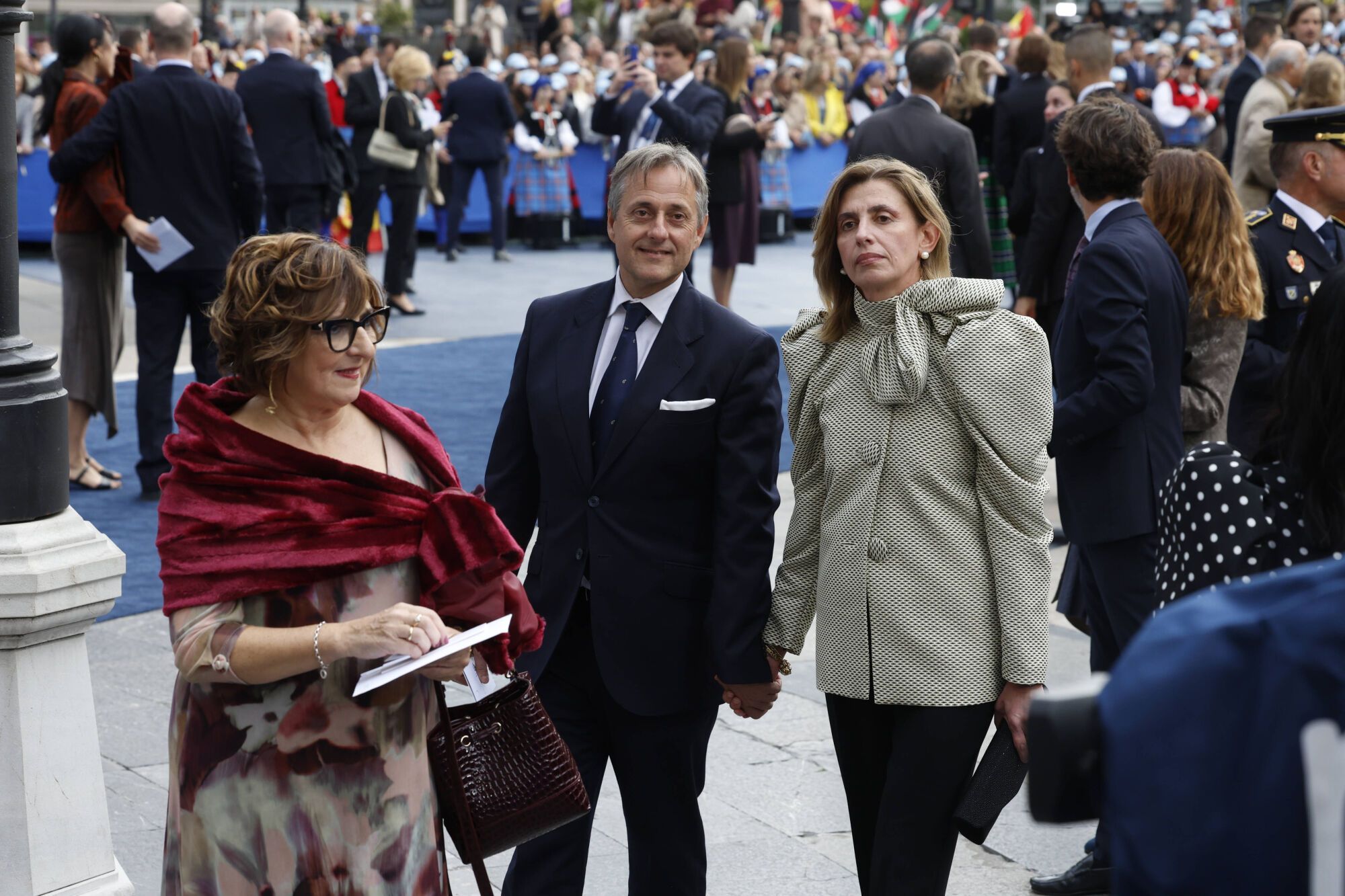  Así fue la llegada de los invitados a los premios "Princesa de Asturias" y su paso por la alfombra azul