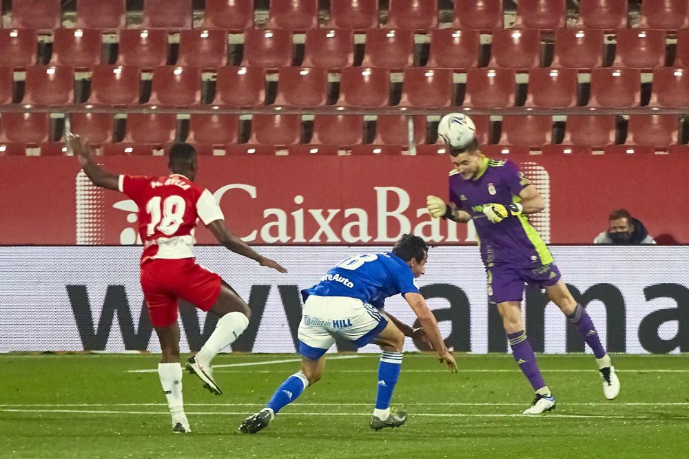 El partido del Oviedo en Girona, en imágenes