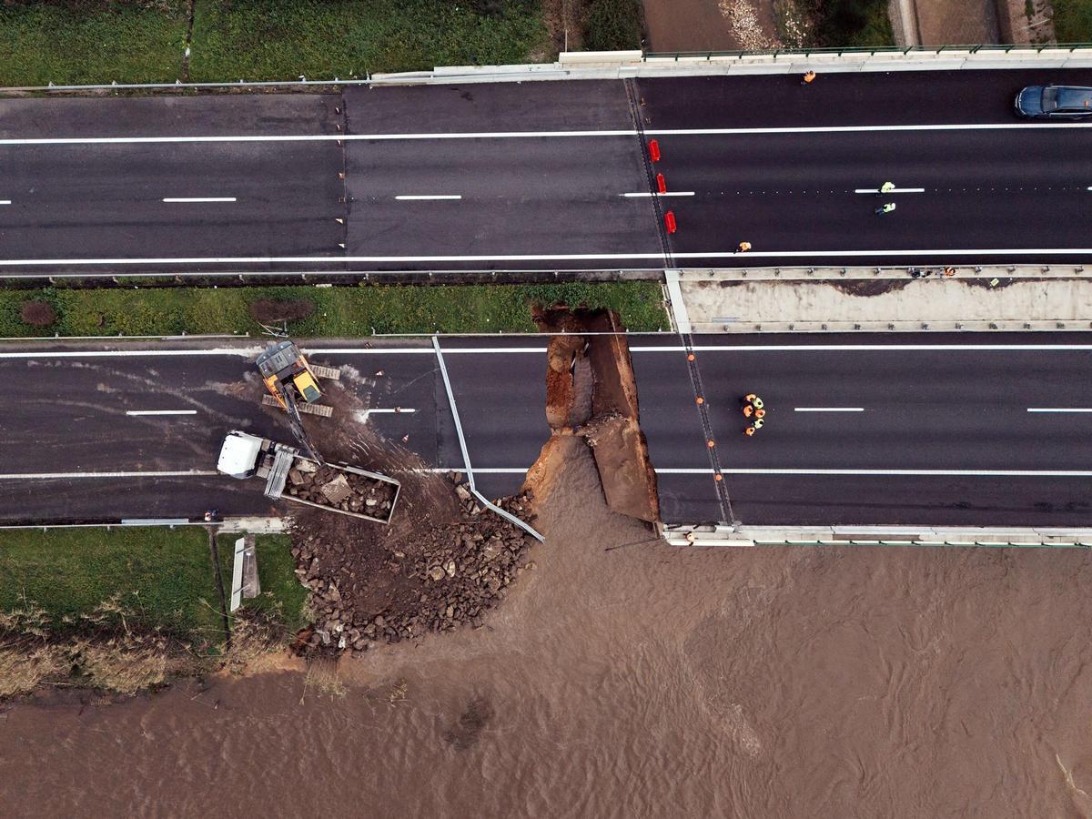 Portugal  prepara evacuar a miles de personas por riesgo de inundaciones graves