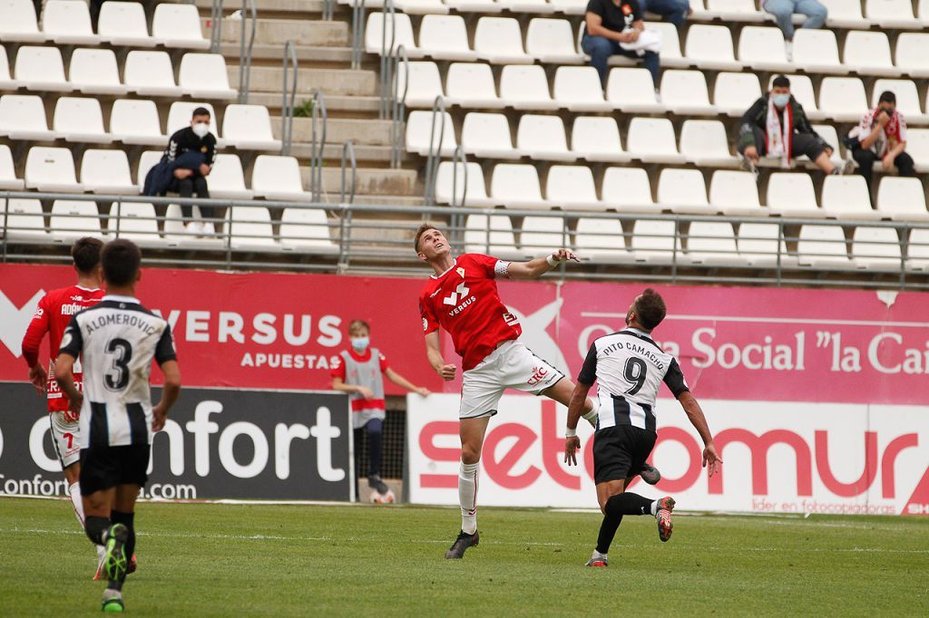 El Real Murcia no levanta cabeza (0-0)