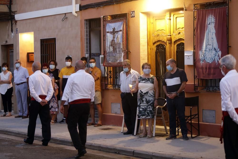 Procesión en la calle del Cristo de la Salud del Palmar