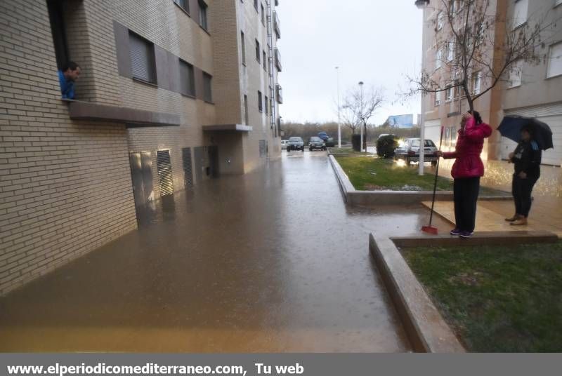 GALERÍA DE FOTOS -- El diluvio cae en Castellón y provoca inundaciones