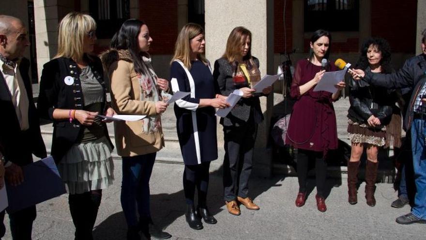 Lectura del manifiesto en la Plaza Mayor.